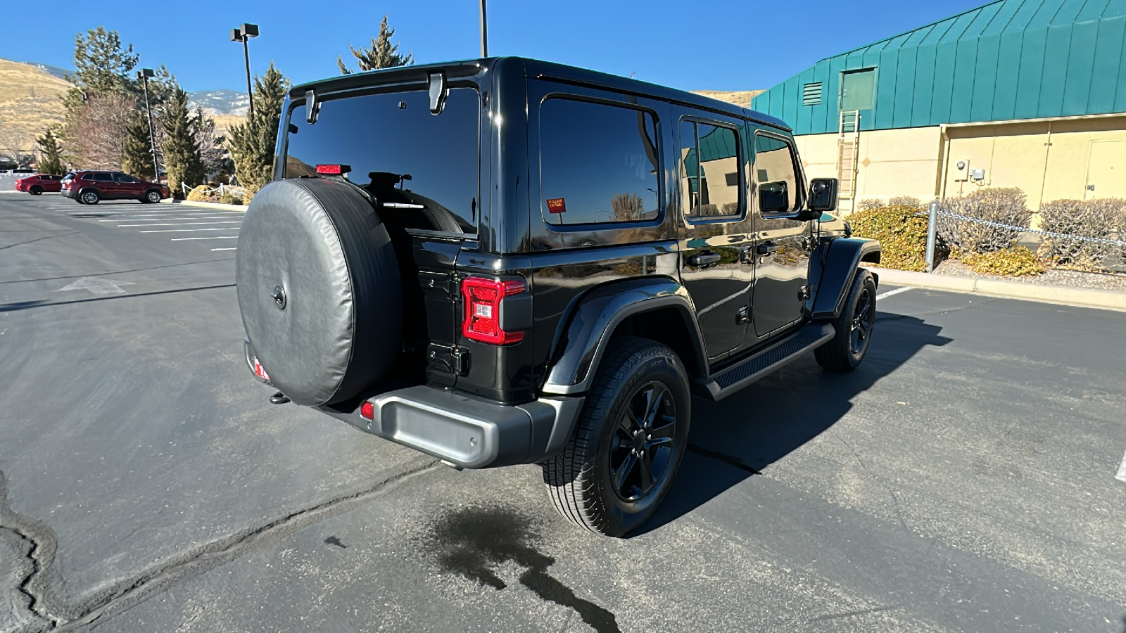 2020 Jeep Wrangler Unlimited Sahara High Altitude 3