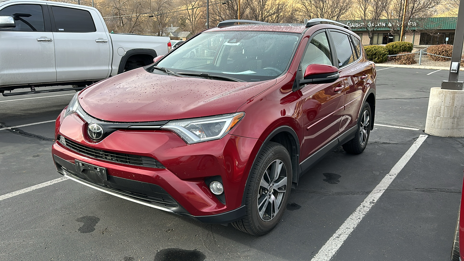 2018 Toyota RAV4 XLE 3