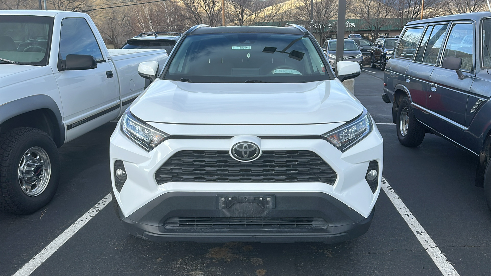 2019 Toyota RAV4 XLE 2