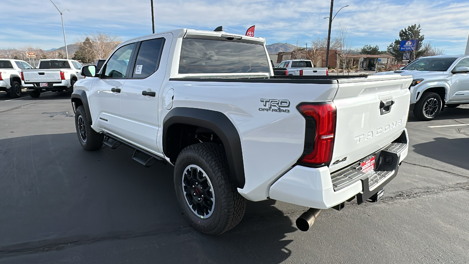 2024 TOYOTA Tacoma TRD Off-Road 5