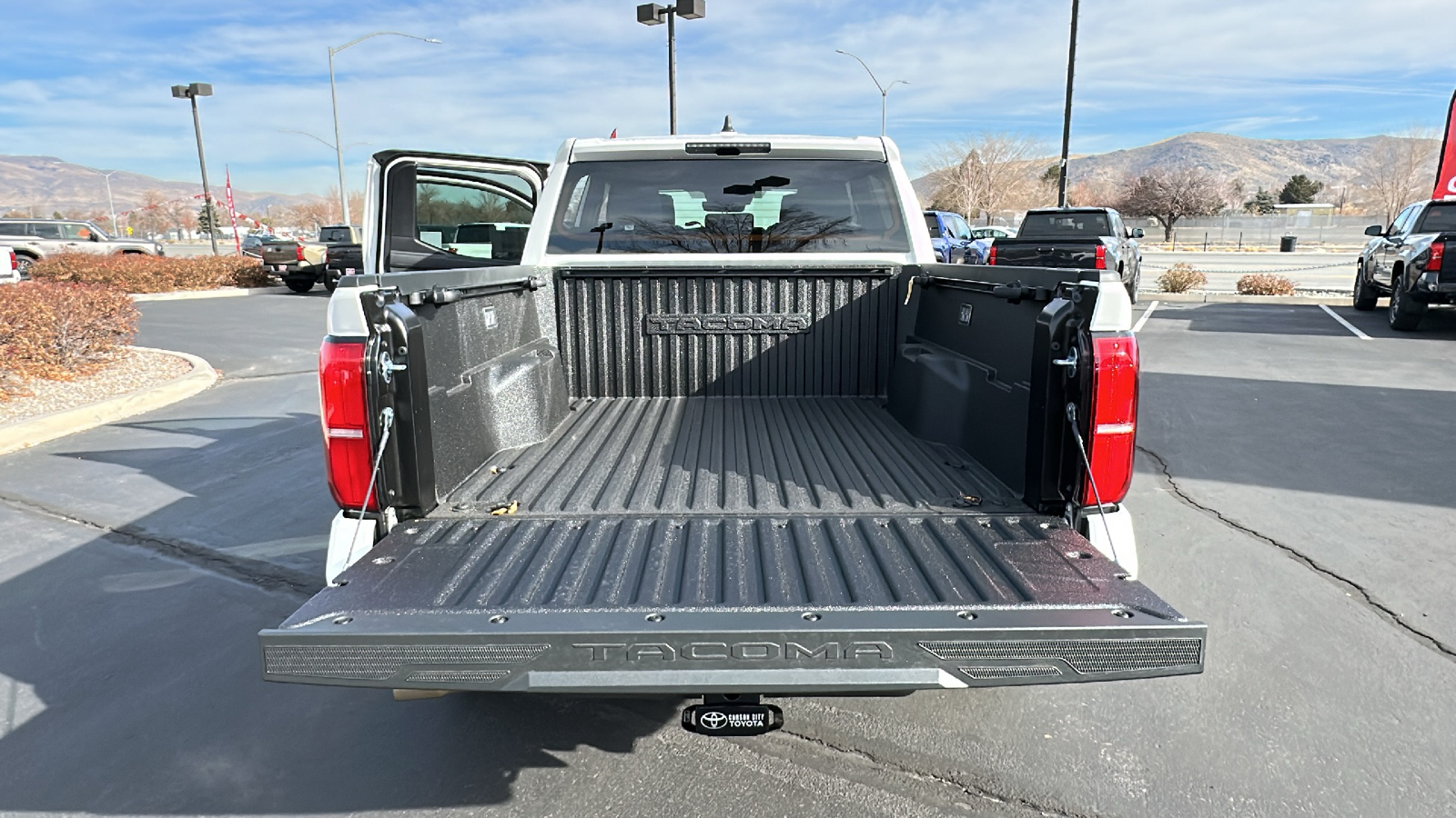 2024 TOYOTA Tacoma TRD Off-Road 12