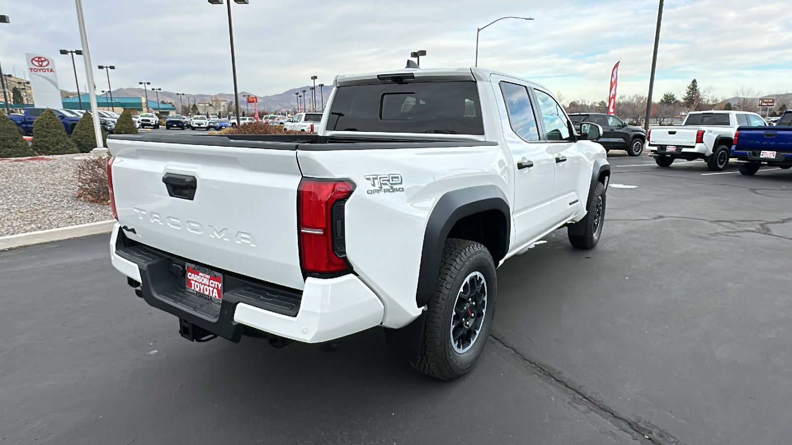 2024 TOYOTA Tacoma TRD Off-Road 3