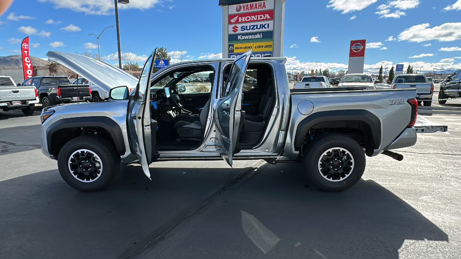 2024 TOYOTA Tacoma TRD Off-Road 13