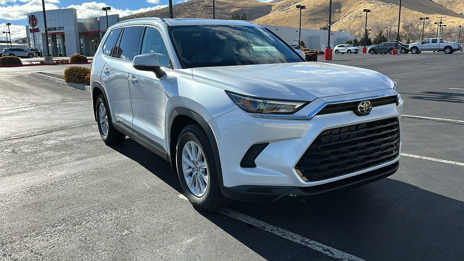 2024 TOYOTA Grand Highlander XLE 1