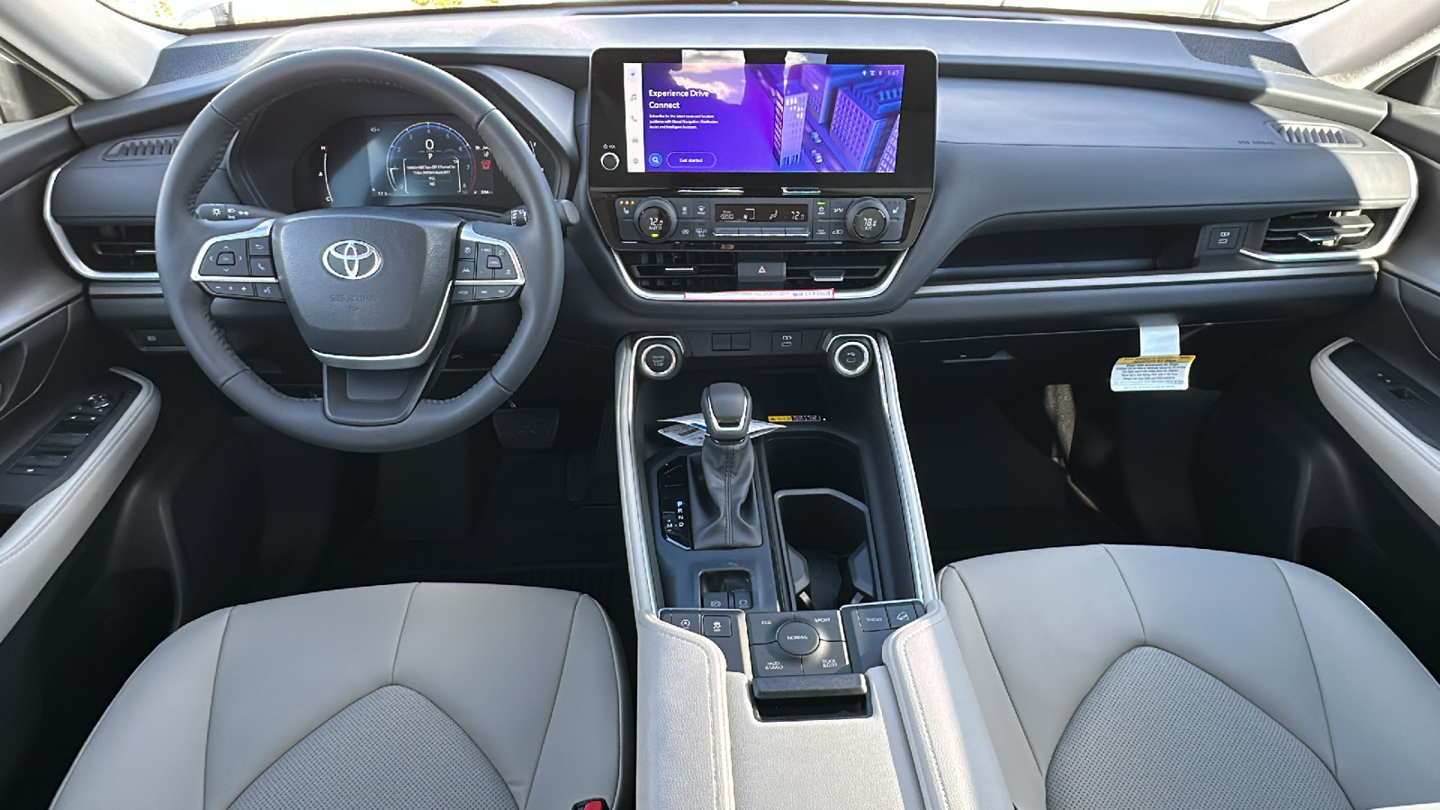 2024 TOYOTA Grand Highlander XLE 18