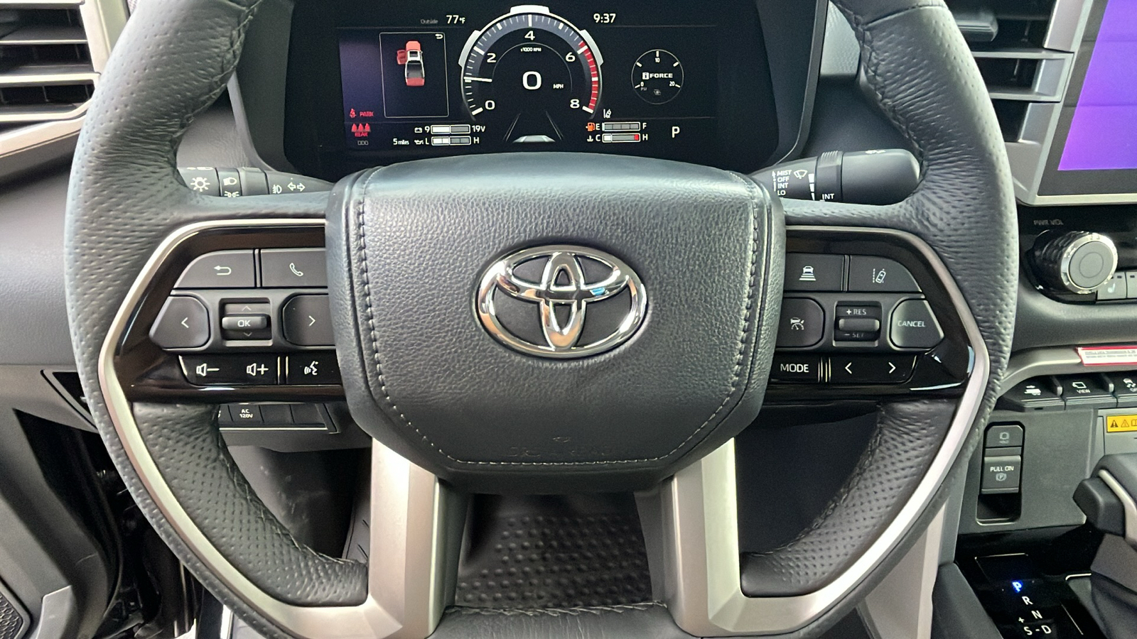 2024 TOYOTA Tundra Limited 13