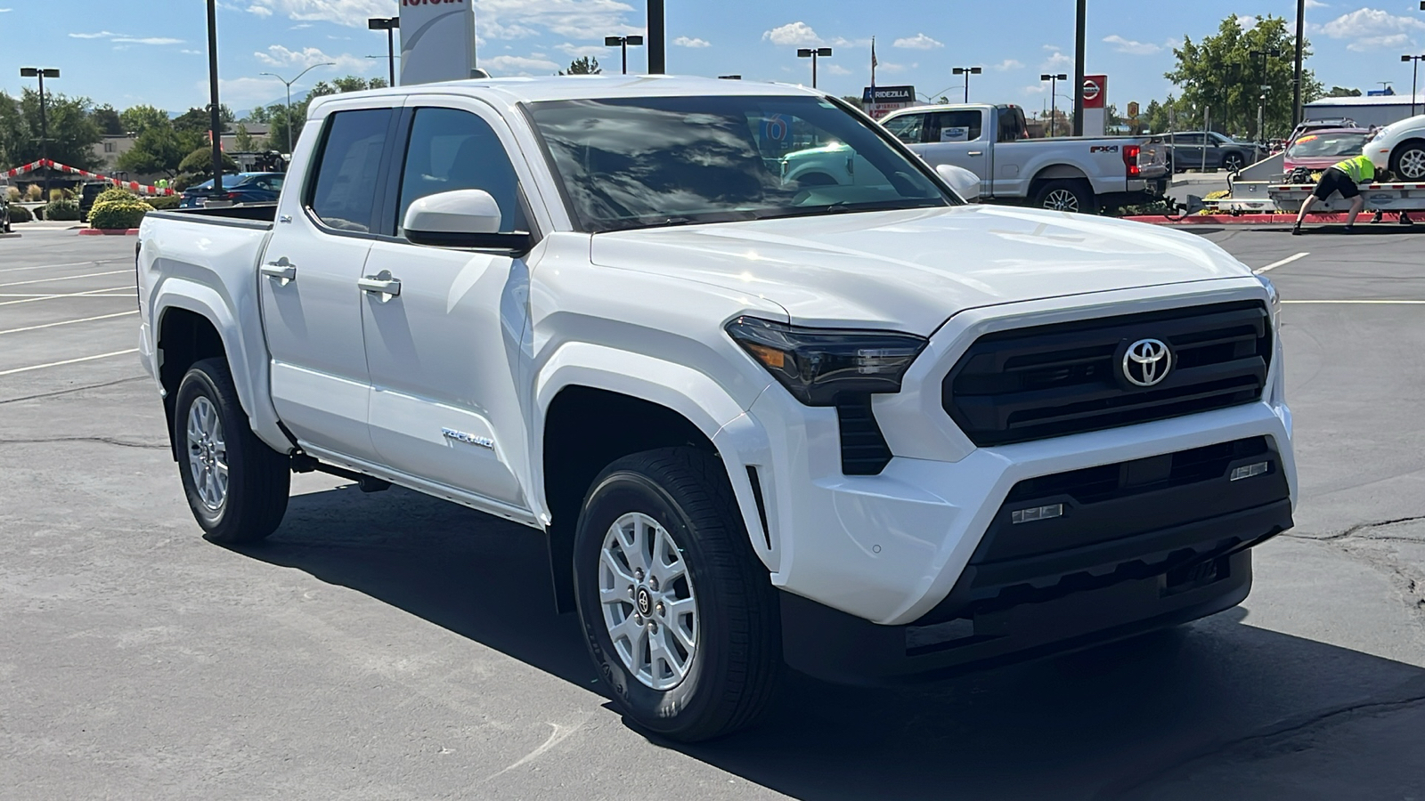 2024 TOYOTA Tacoma SR5 1