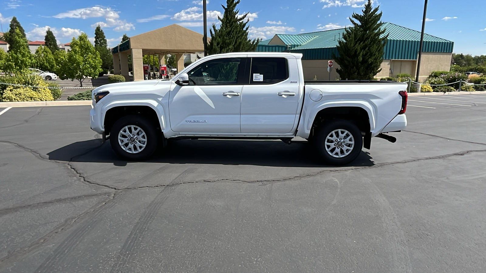 2024 TOYOTA Tacoma SR5 6