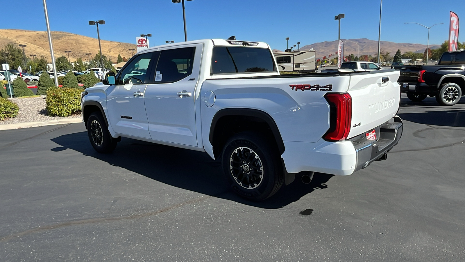 2024 TOYOTA Tundra SR5 5