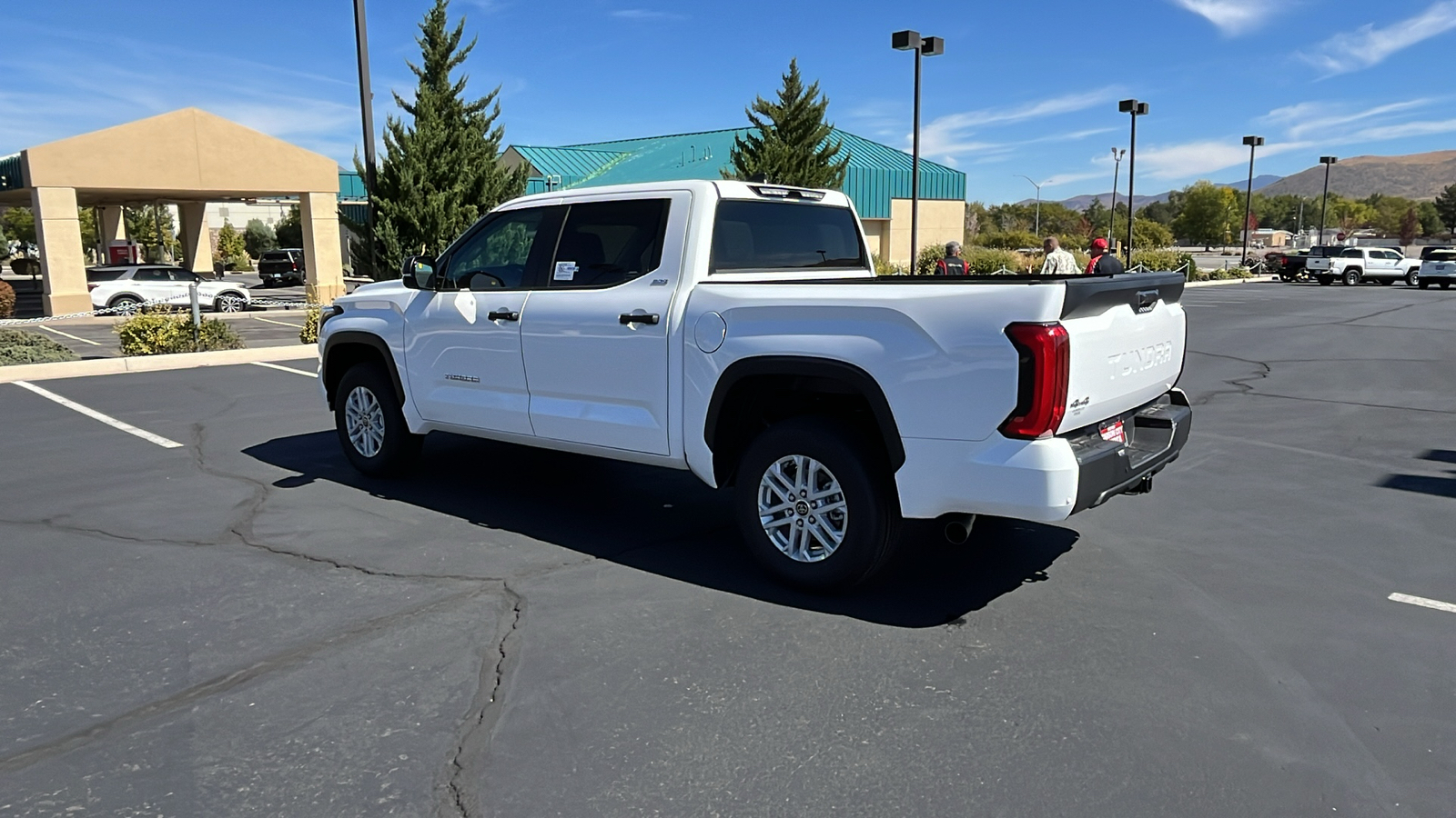 2024 TOYOTA Tundra SR5 5