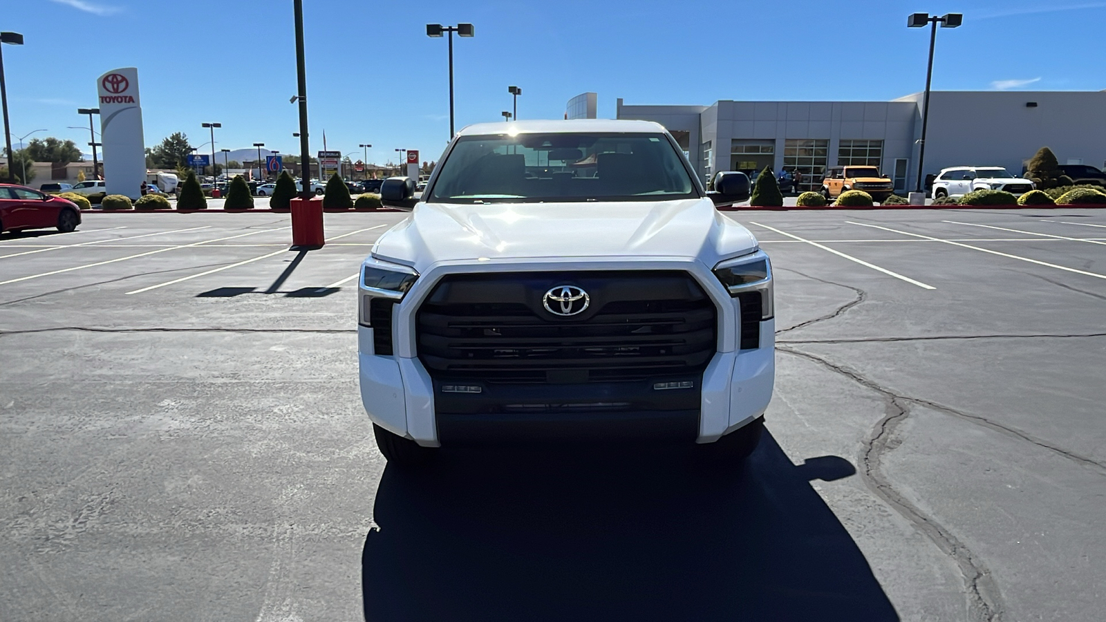 2024 TOYOTA Tundra SR5 8