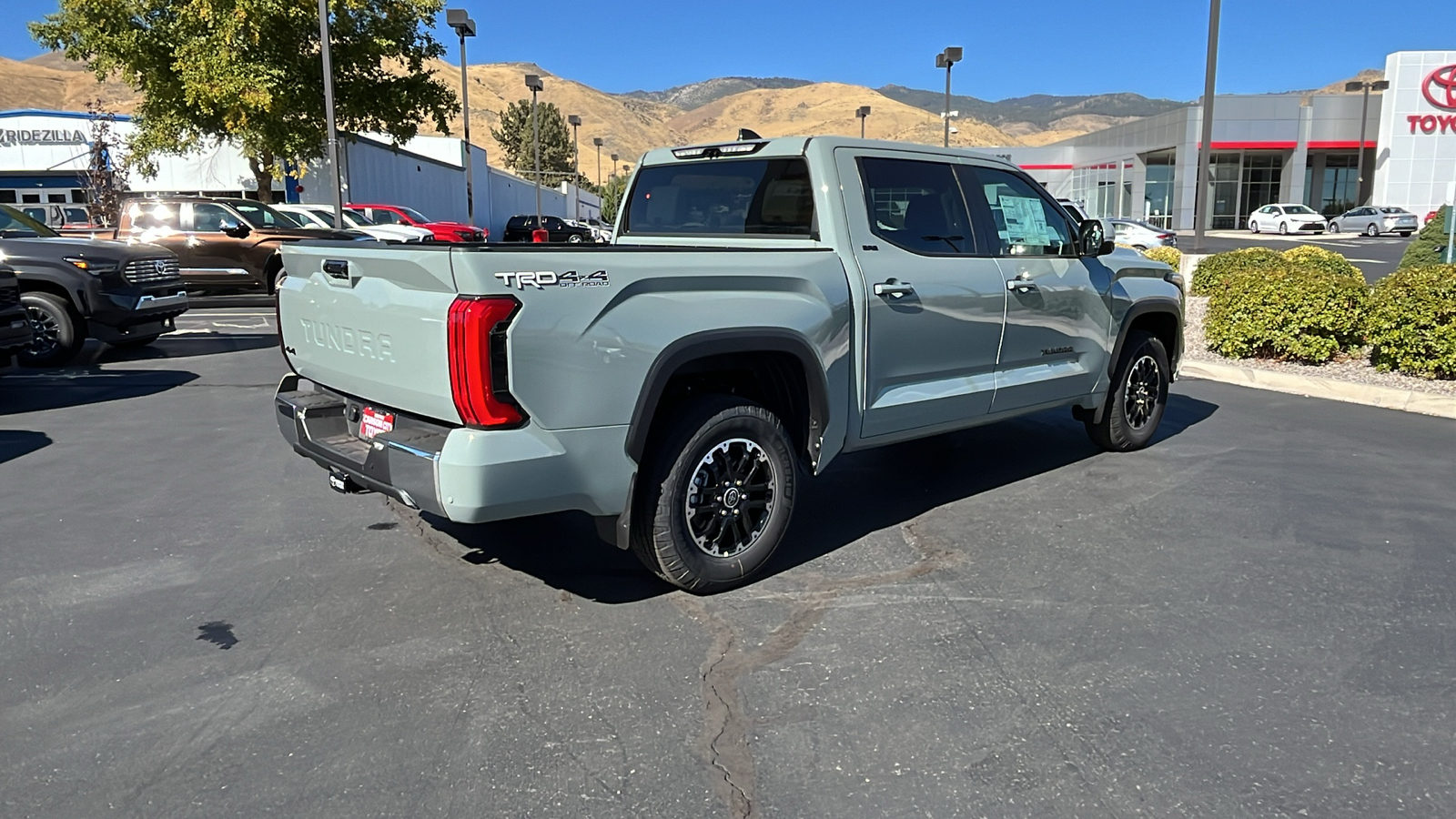 2024 TOYOTA Tundra SR5 3