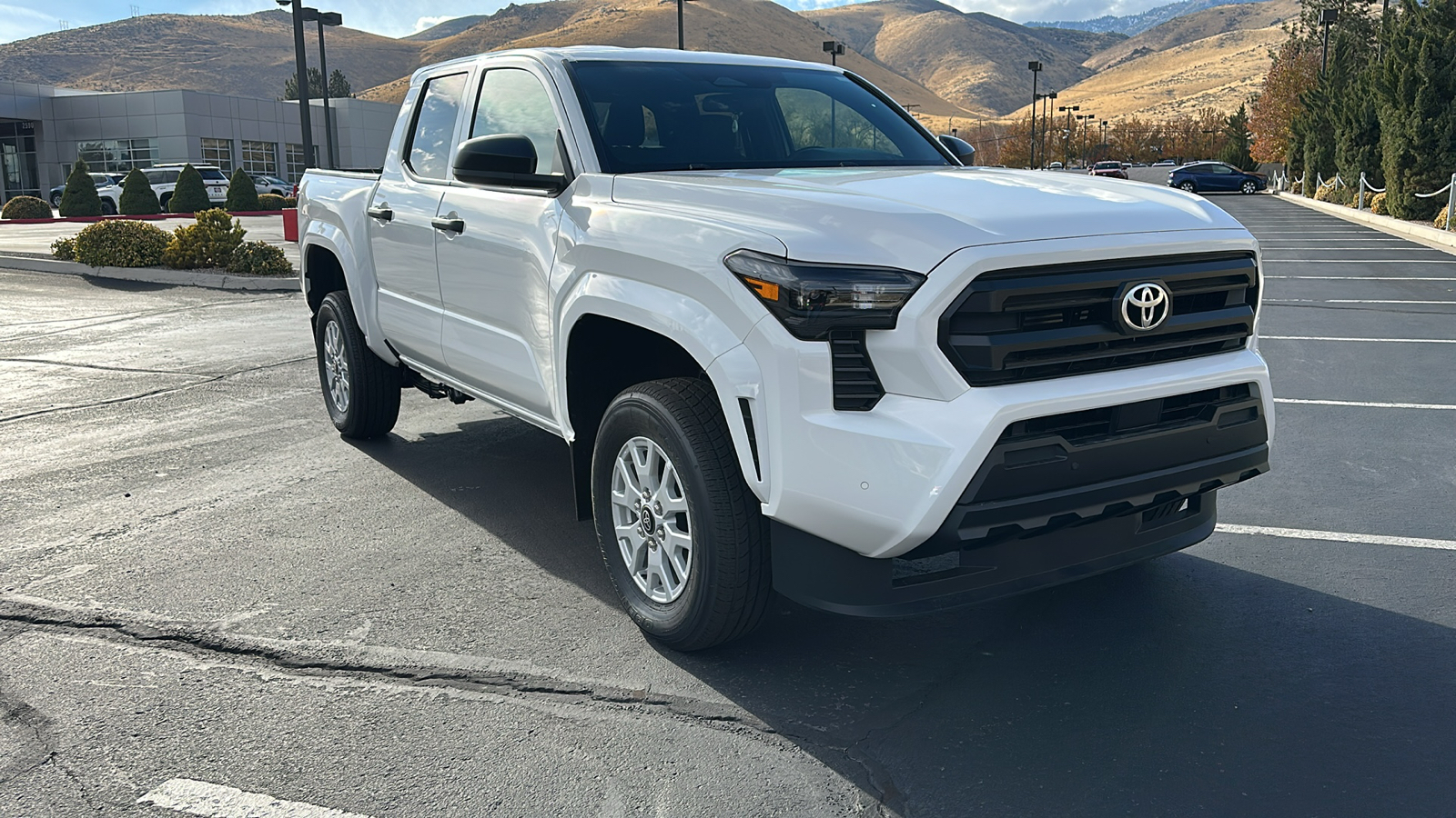 2024 TOYOTA Tacoma SR 1