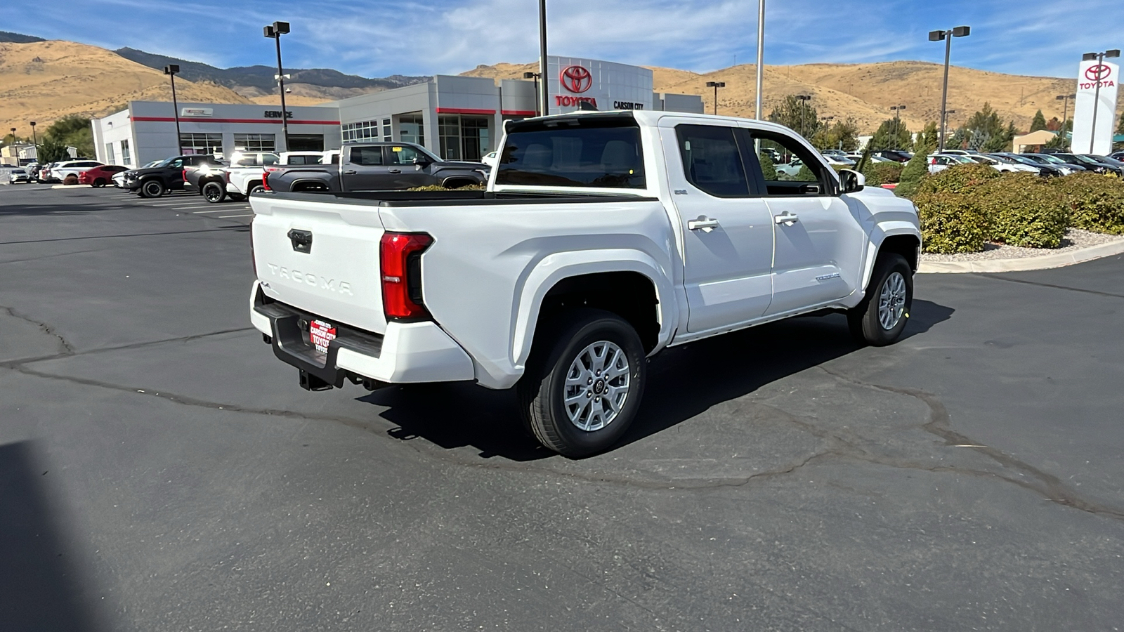 2024 TOYOTA Tacoma SR5 3