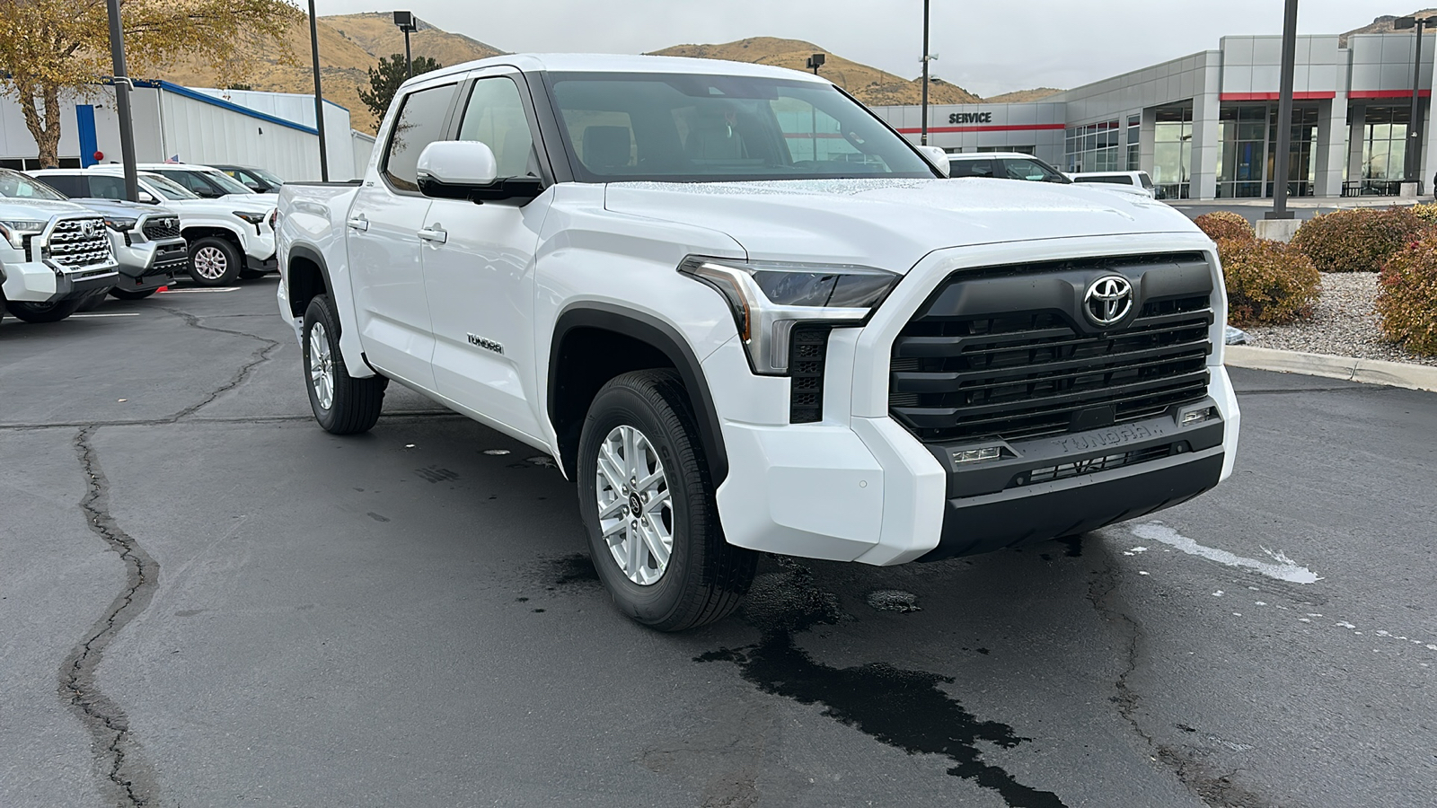 2025 TOYOTA Tundra SR5 1