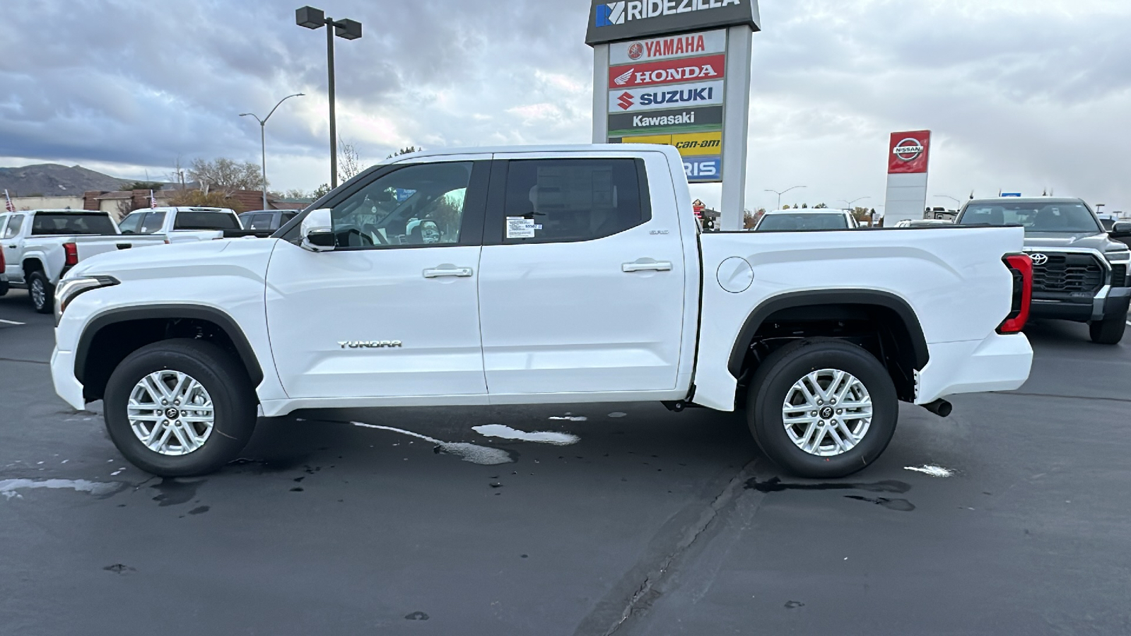 2025 TOYOTA Tundra SR5 6