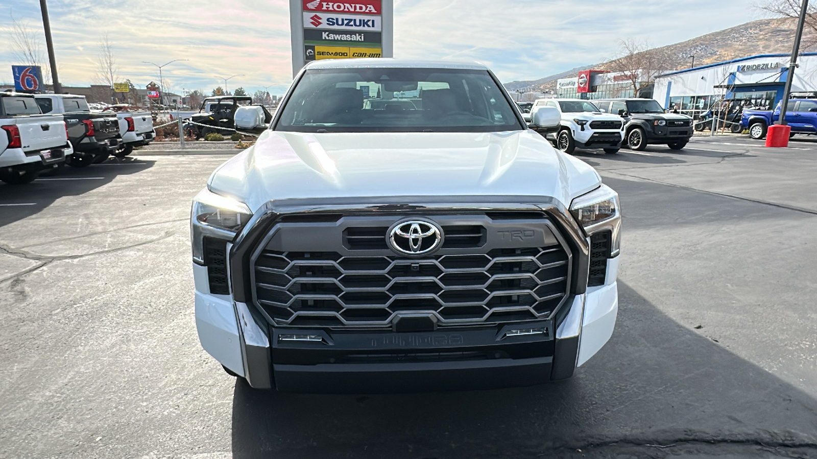 2025 TOYOTA Tundra Platinum 8