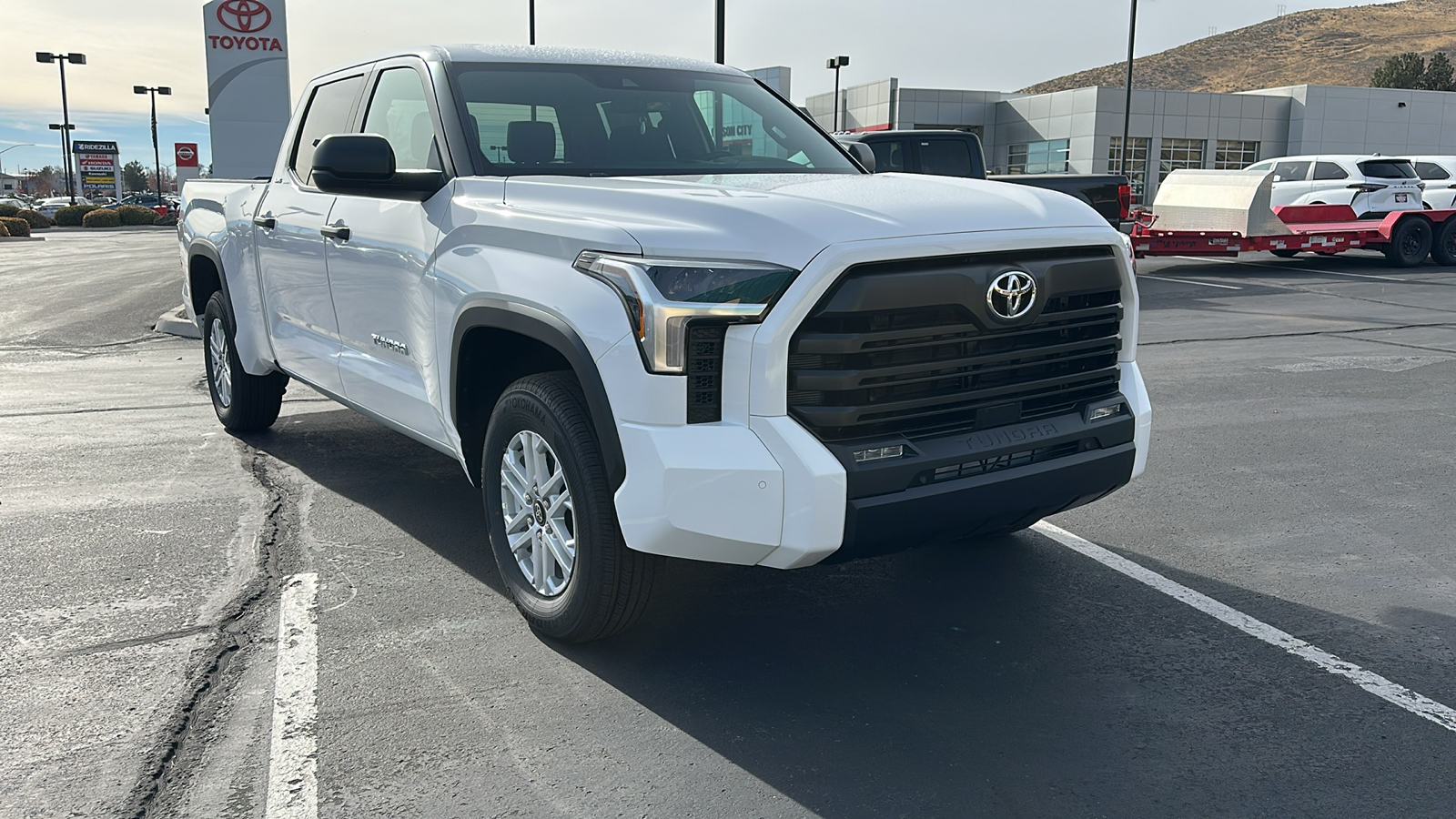 2025 TOYOTA Tundra SR5 1