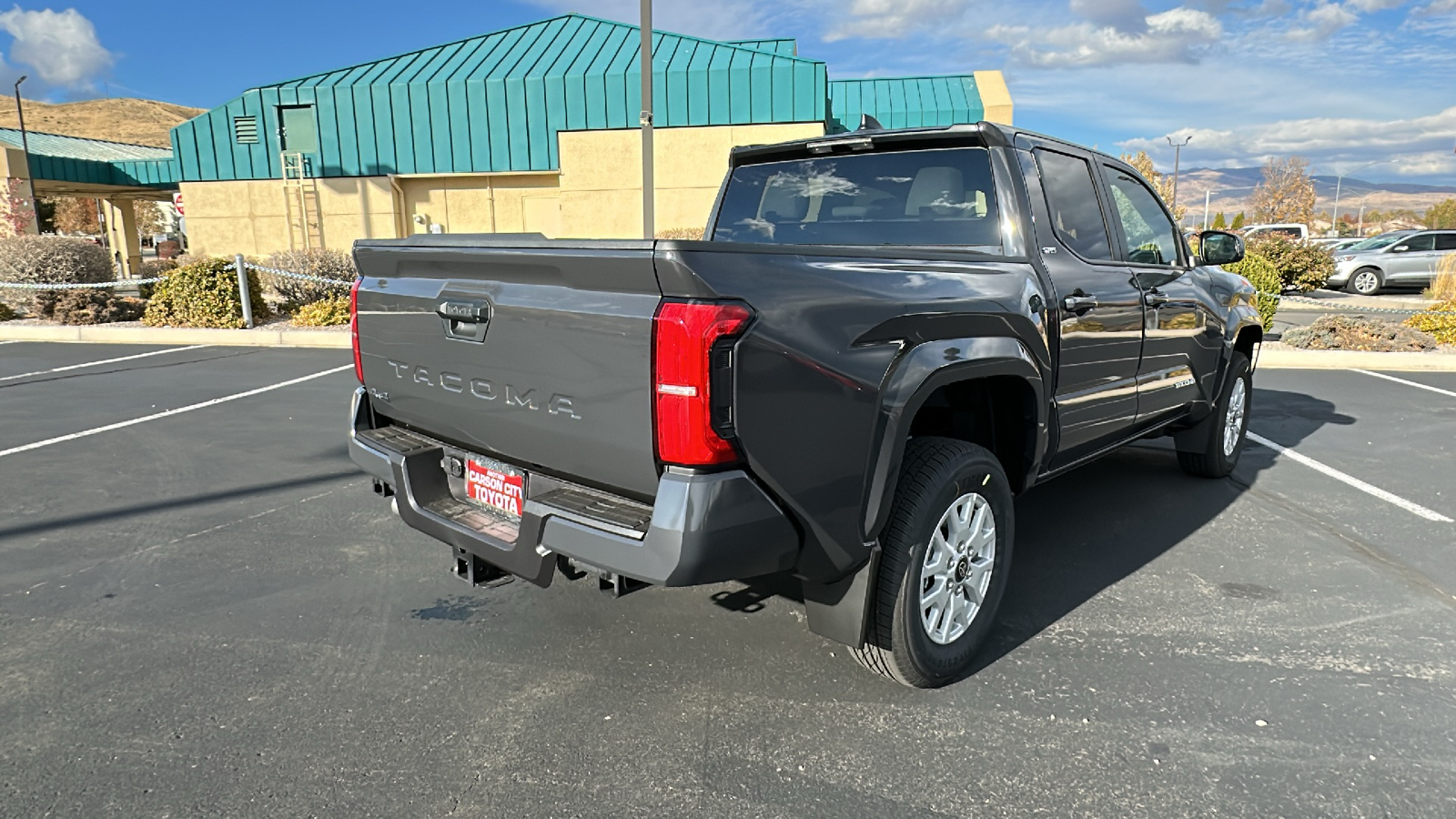 2024 TOYOTA Tacoma SR5 3