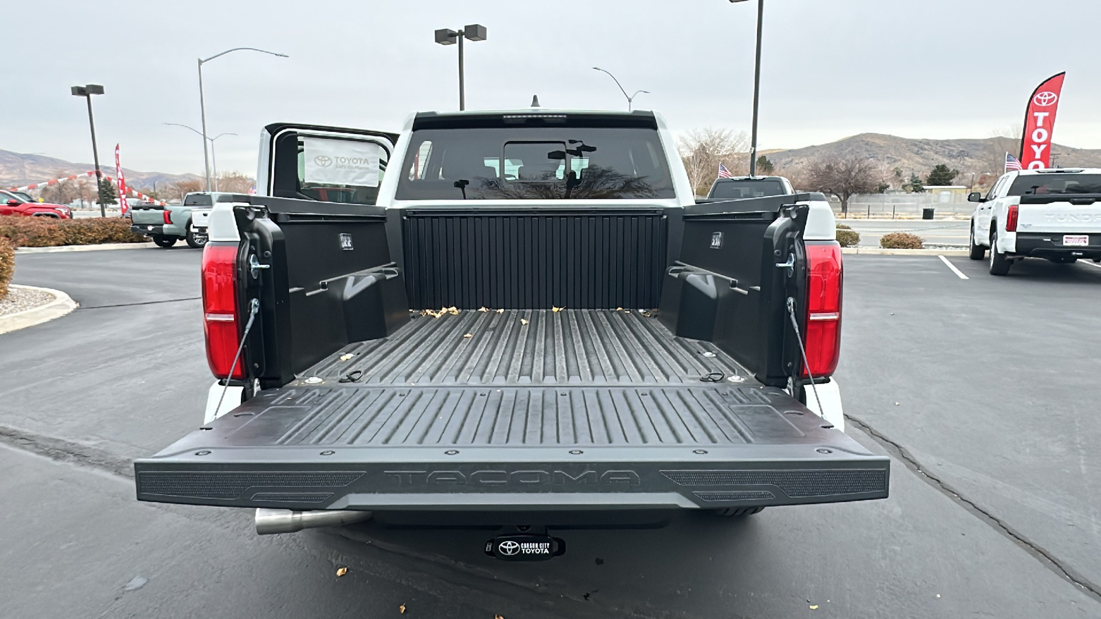 2024 TOYOTA Tacoma SR5 12