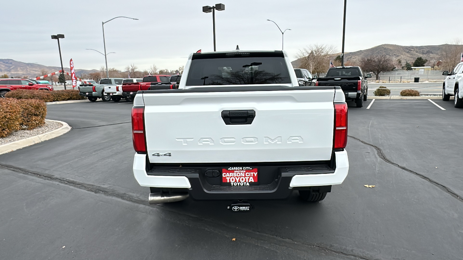 2024 TOYOTA Tacoma SR5 4