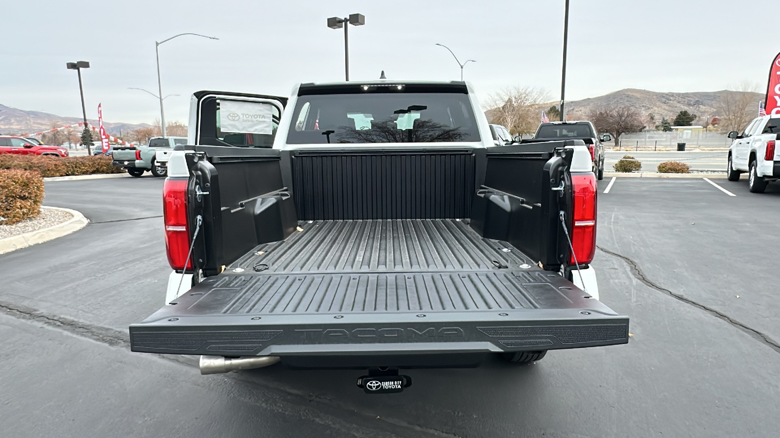 2024 TOYOTA Tacoma SR5 12