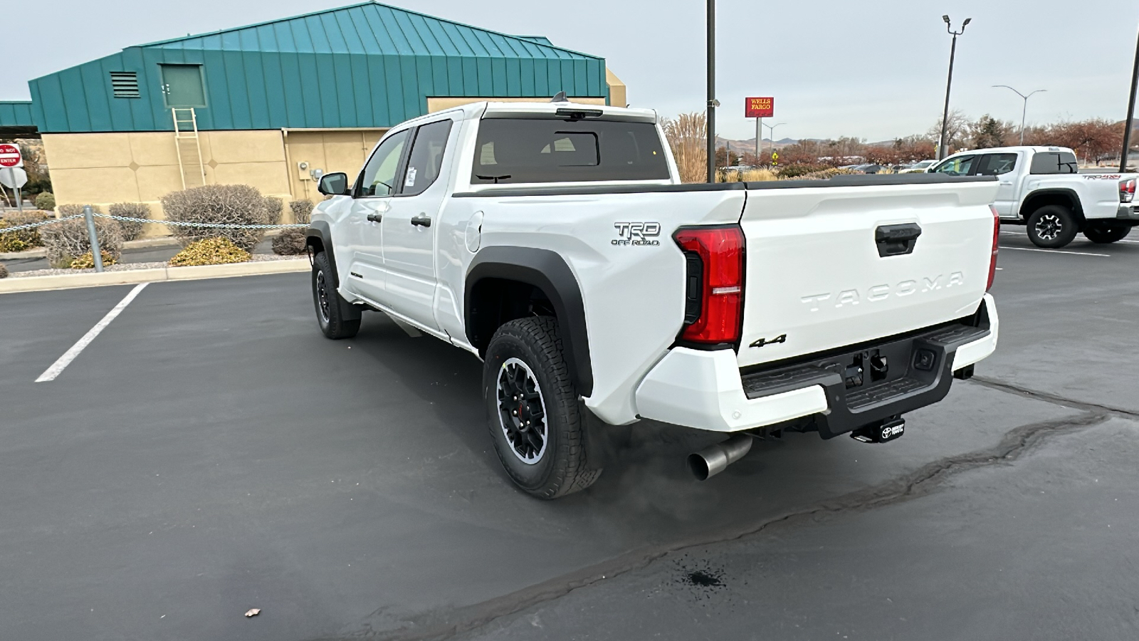 2024 TOYOTA Tacoma TRD Off-Road 5