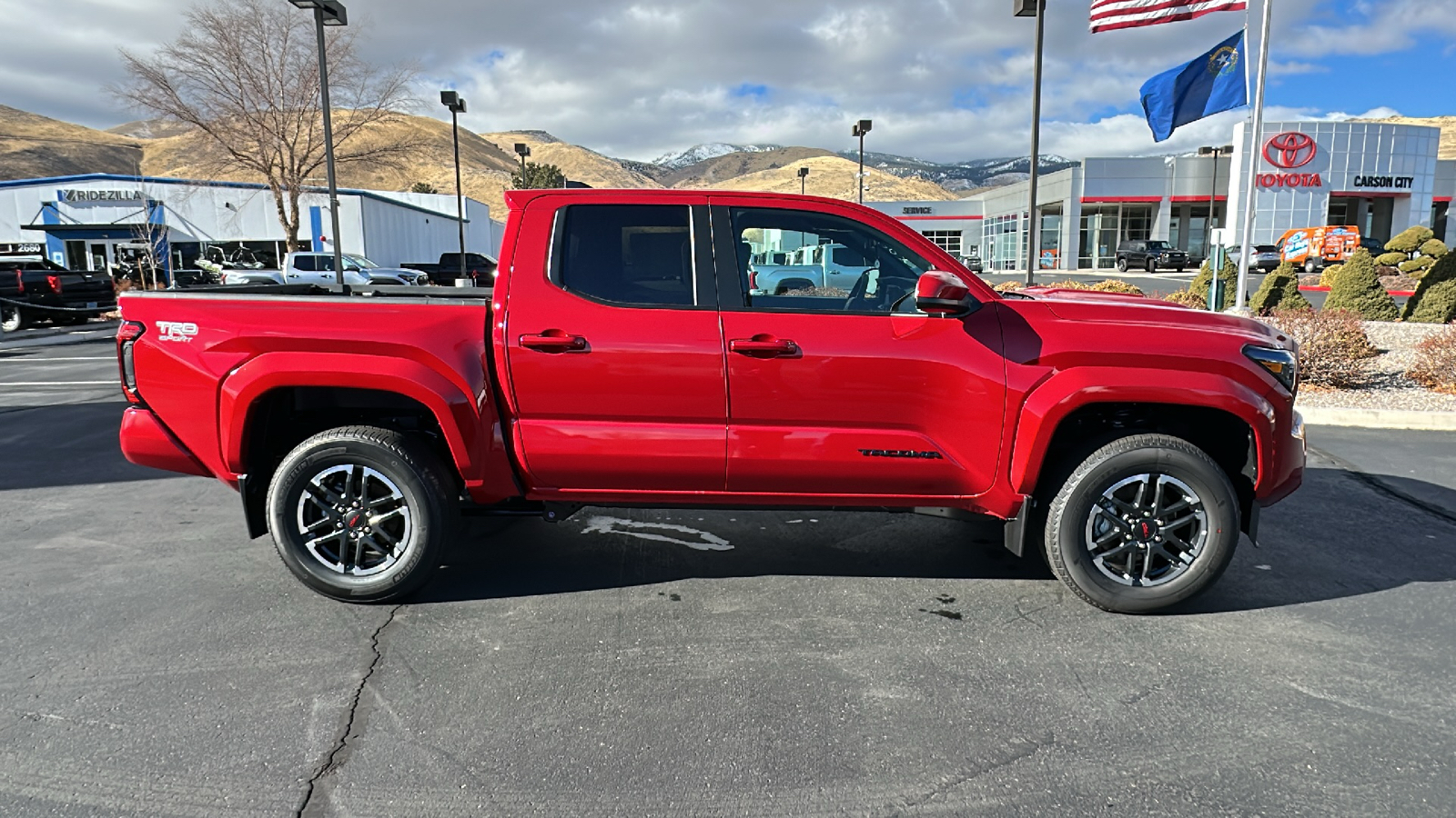 2024 TOYOTA Tacoma TRD Sport 2