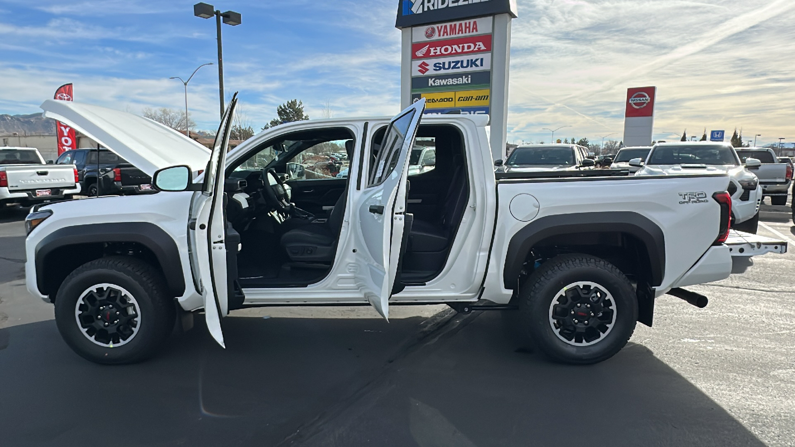 2024 TOYOTA Tacoma TRD Off-Road 13