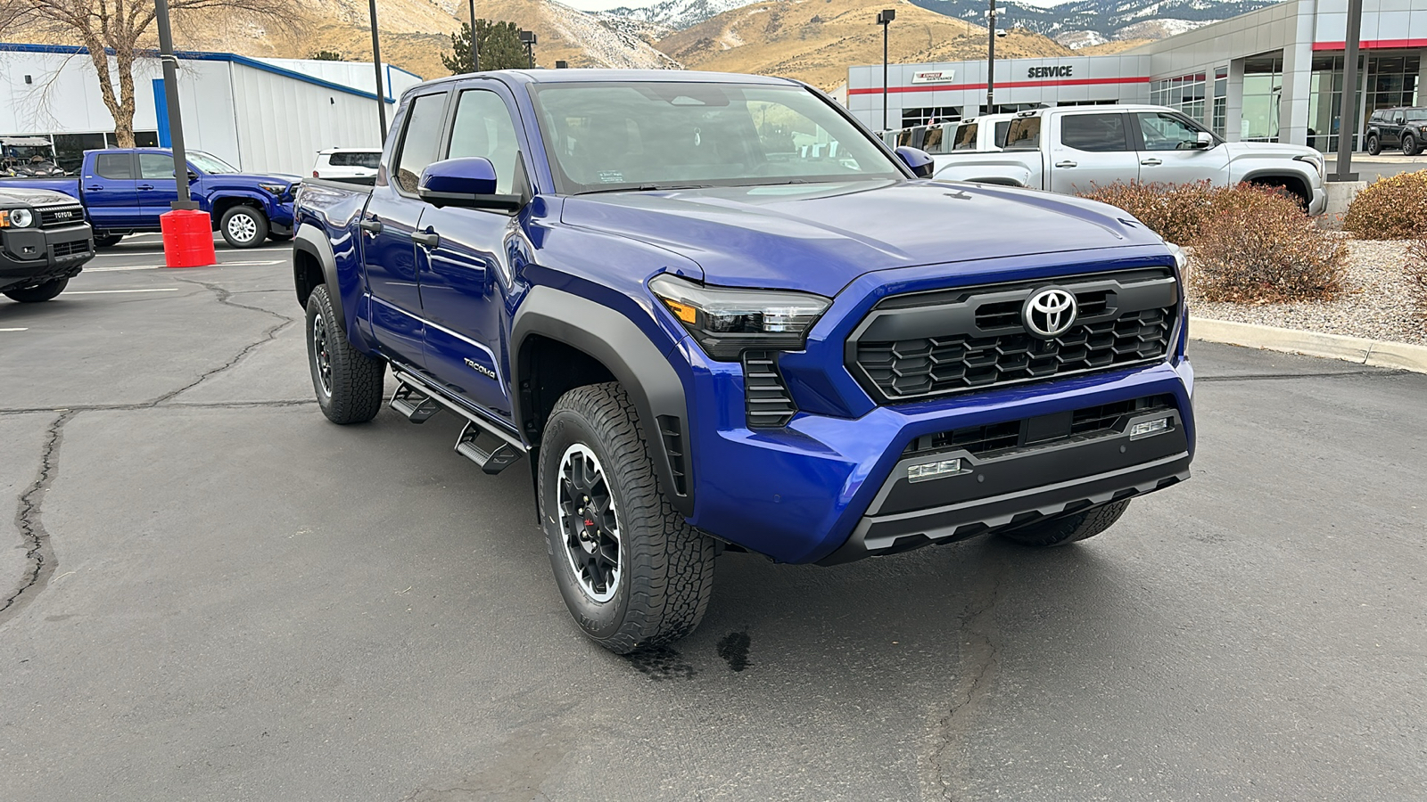 2024 TOYOTA Tacoma TRD Off-Road 1