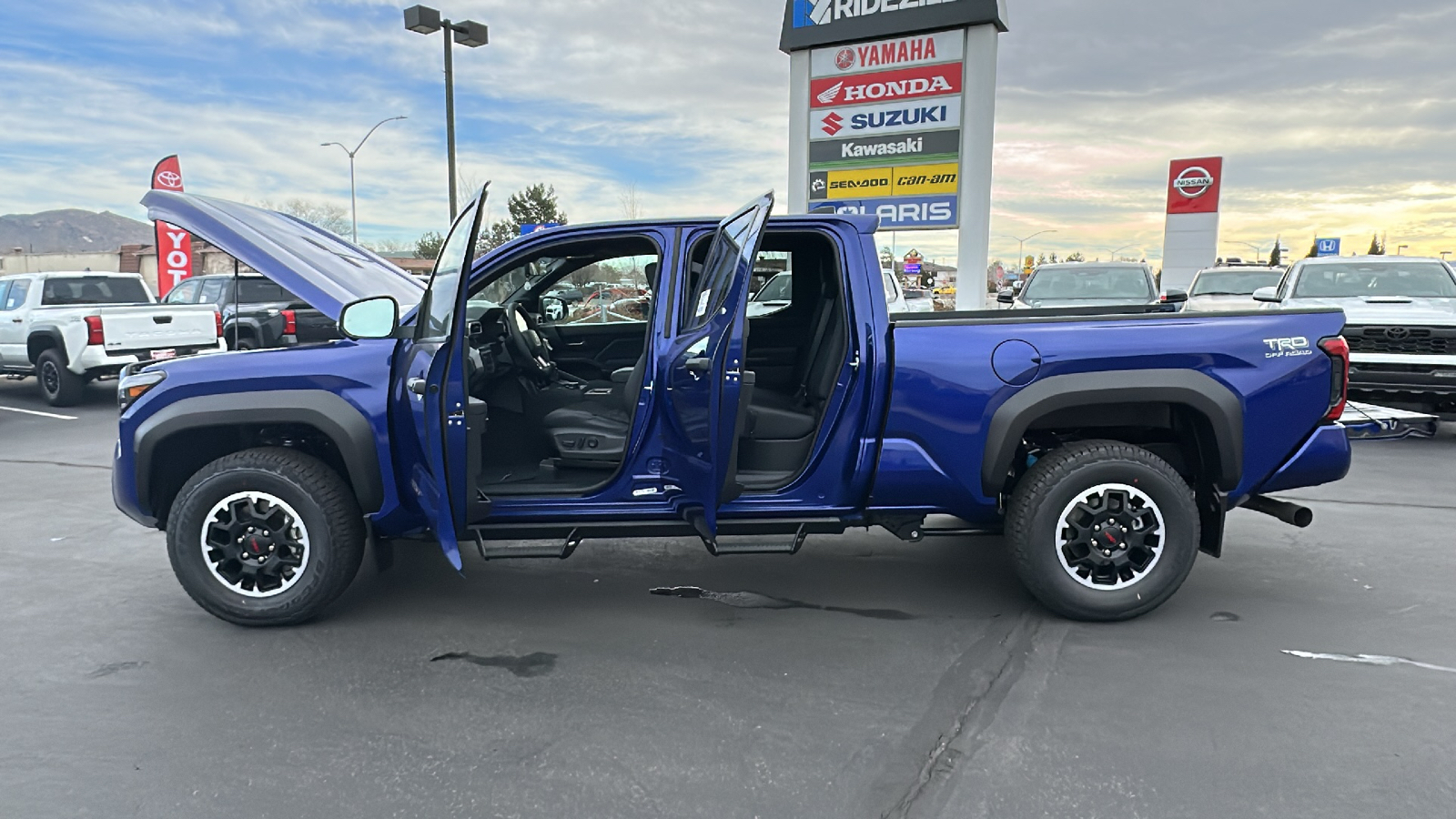 2024 TOYOTA Tacoma TRD Off-Road 13