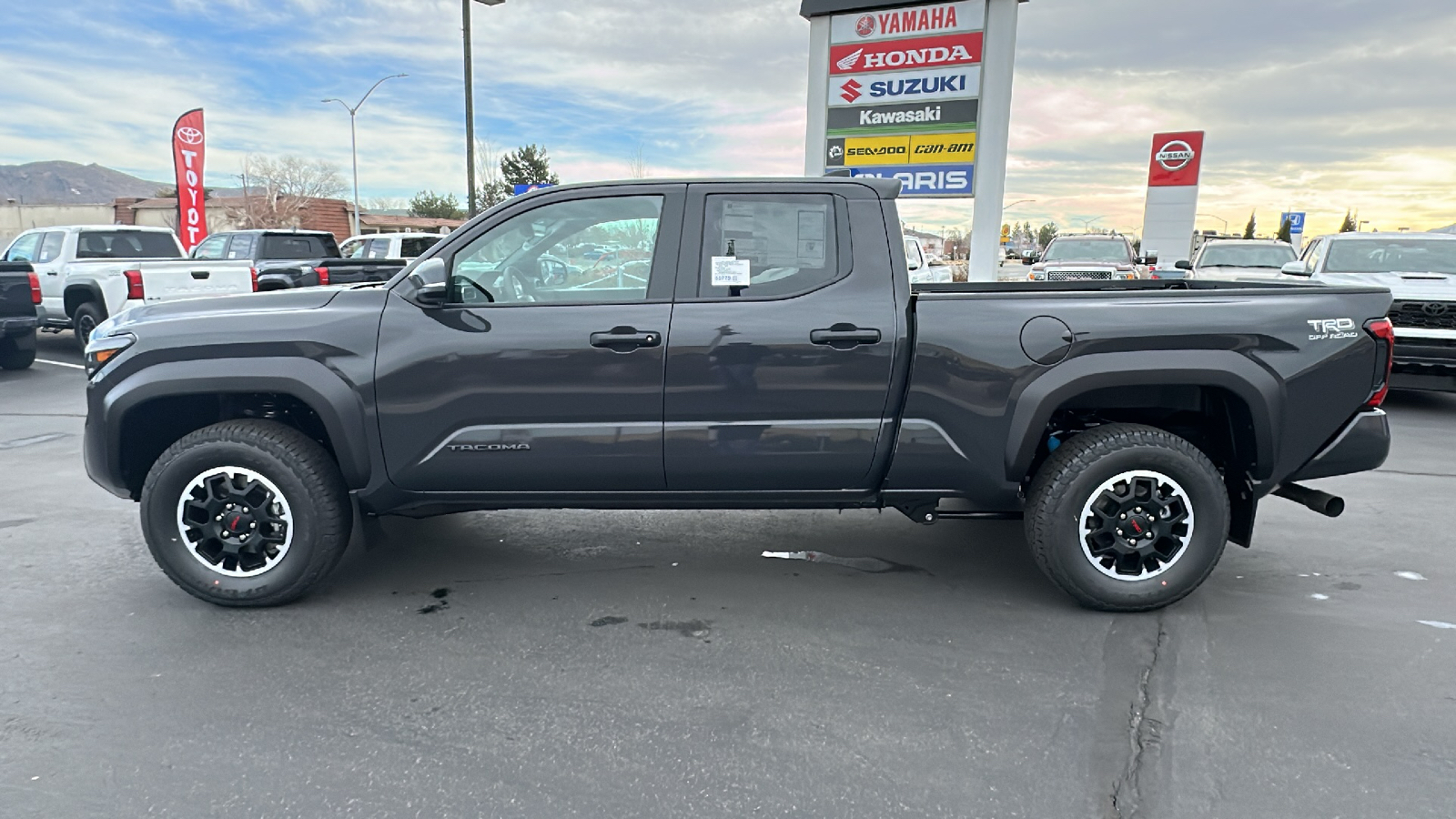 2024 TOYOTA Tacoma TRD Off-Road 6