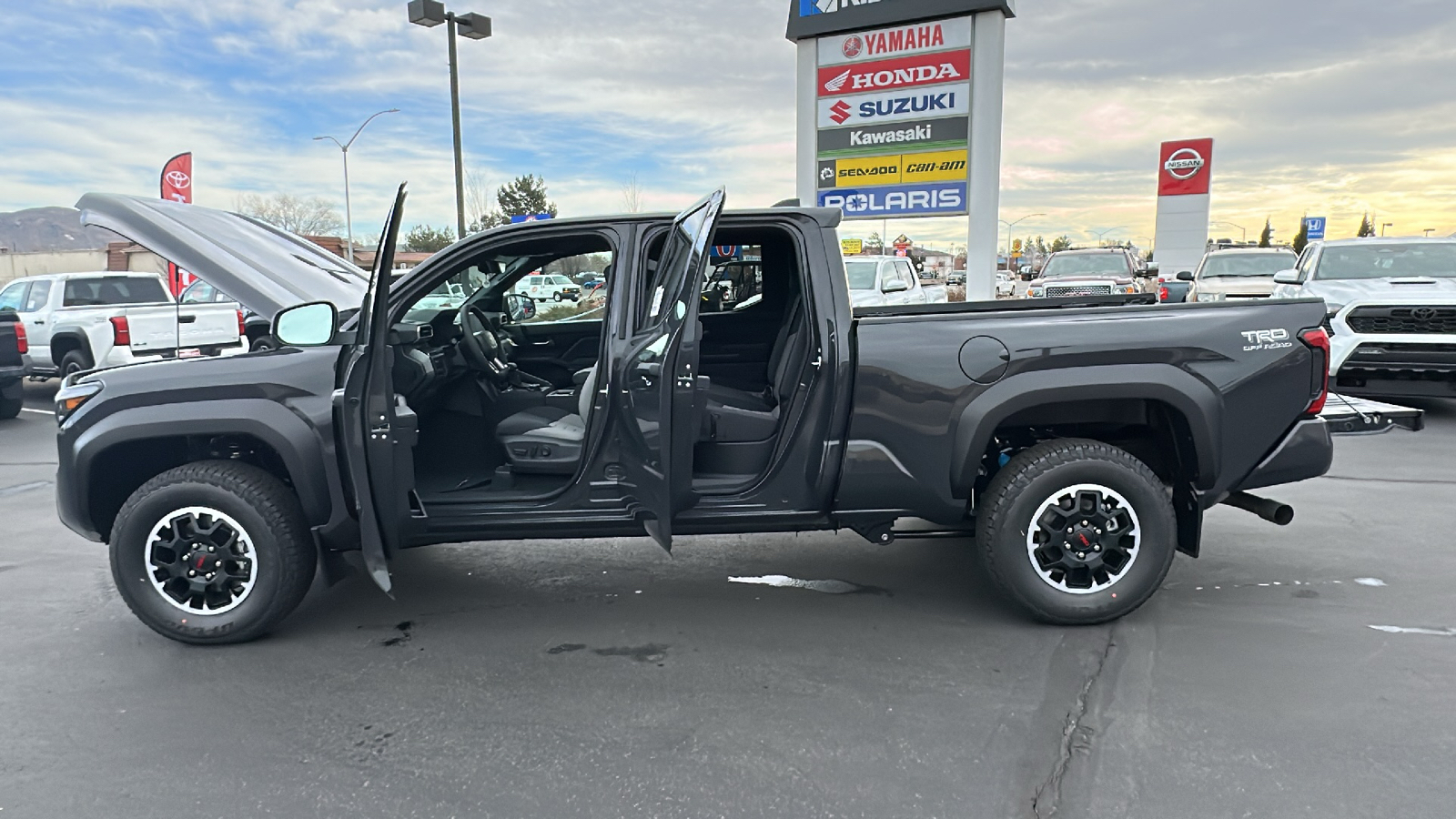 2024 TOYOTA Tacoma TRD Off-Road 13