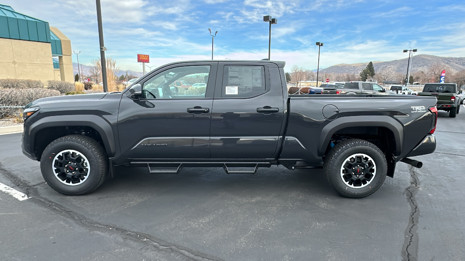 2024 TOYOTA Tacoma TRD Off-Road 6