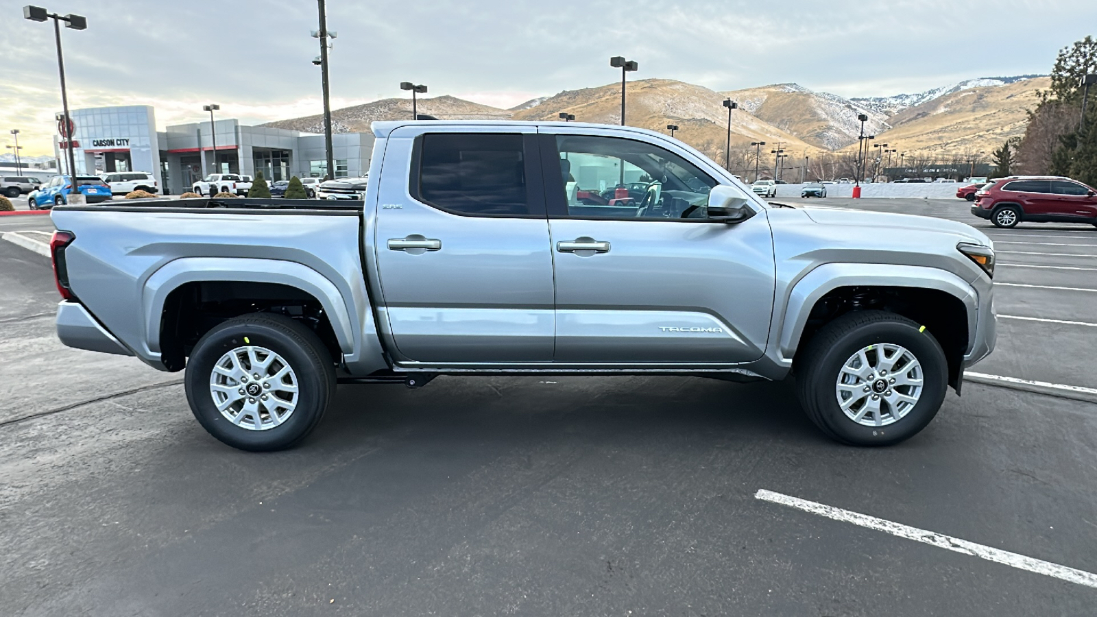 2024 TOYOTA Tacoma SR5 2