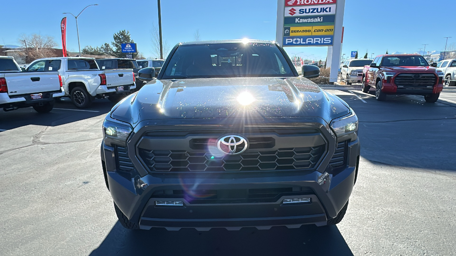 2025 TOYOTA Tacoma TRD Off-Road 8