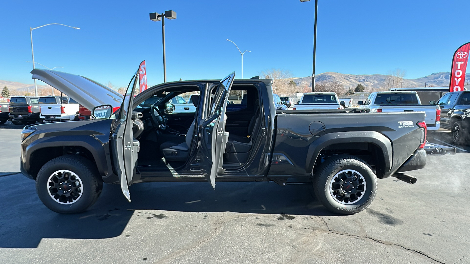 2025 TOYOTA Tacoma TRD Off-Road 13