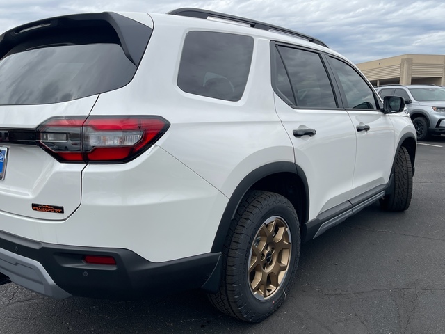 2024 Honda Pilot TrailSport 8