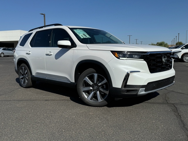 2025 Honda Pilot Touring 1