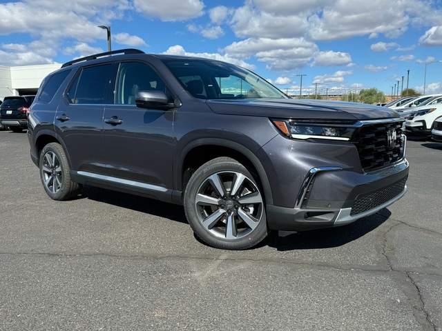 2025 Honda Pilot Touring 1