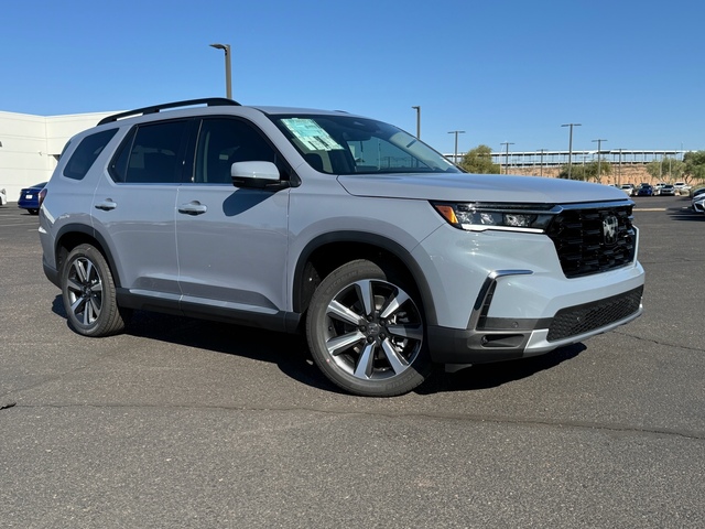 2025 Honda Pilot Touring 1