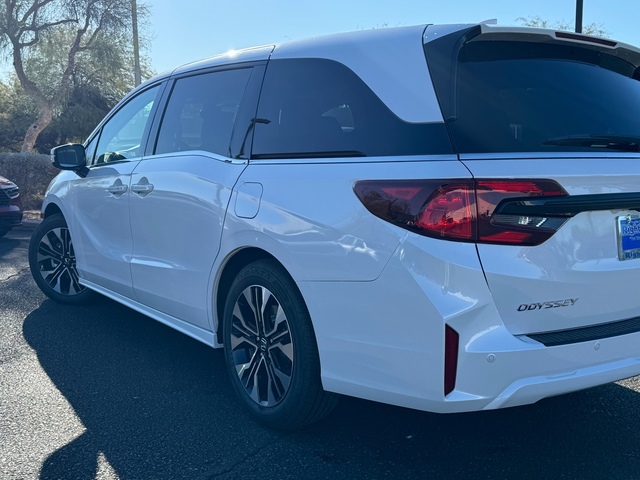 2025 Honda Odyssey Elite 10