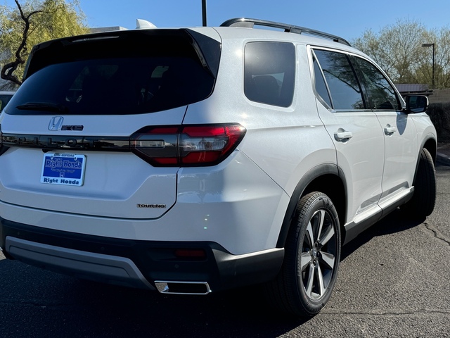 2025 Honda Pilot Touring 8