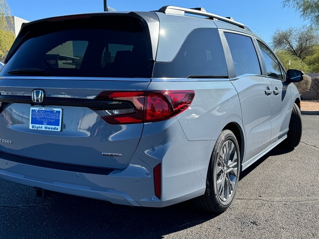 2025 Honda Odyssey Touring 8