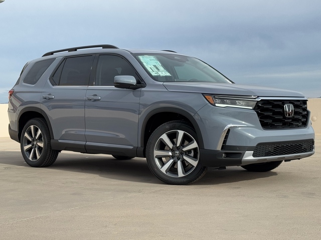 2025 Honda Pilot Touring 1