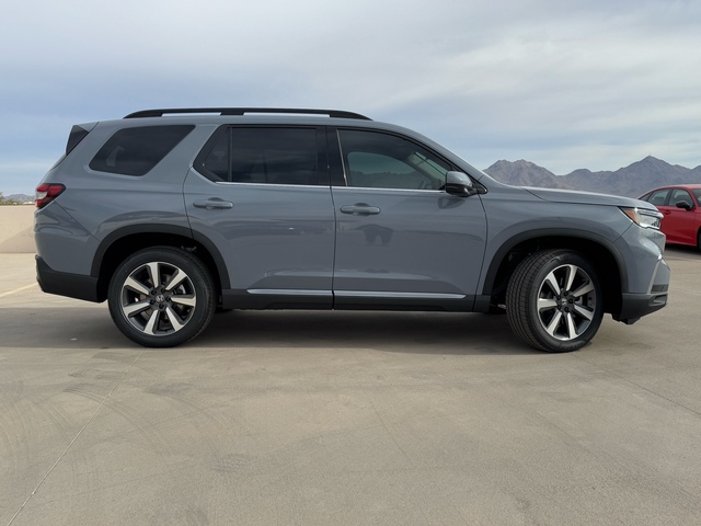 2025 Honda Pilot Touring 5