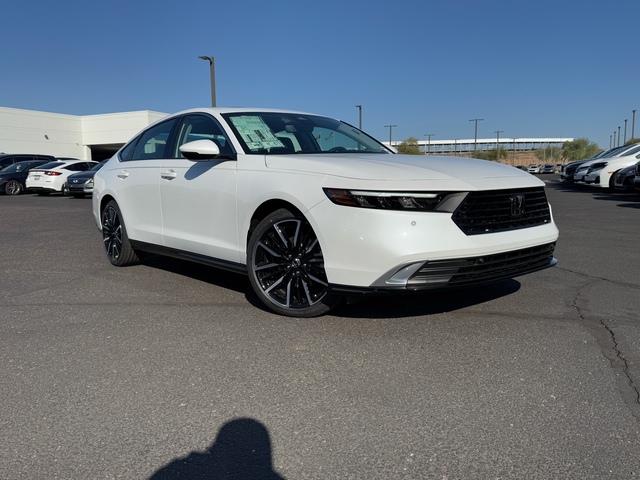 2025 Honda Accord Hybrid Touring 1