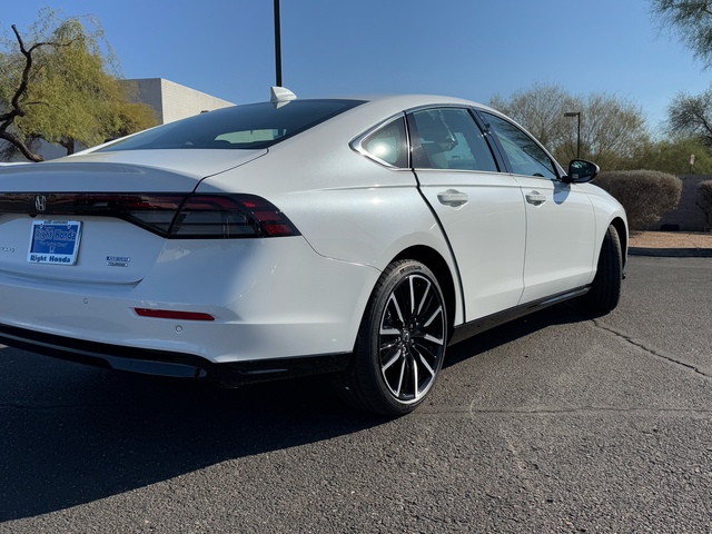 2025 Honda Accord Hybrid Touring 6