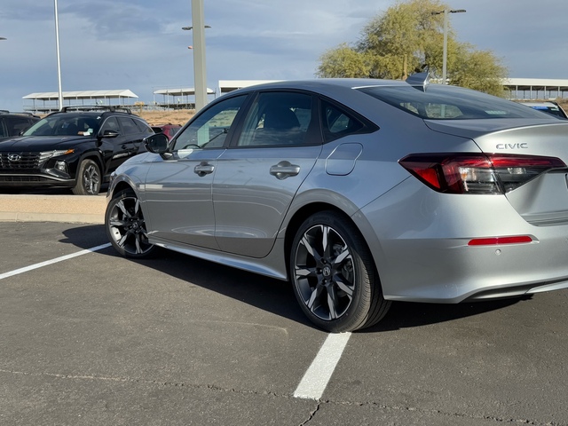 2025 Honda Civic Hybrid Sport Touring 9