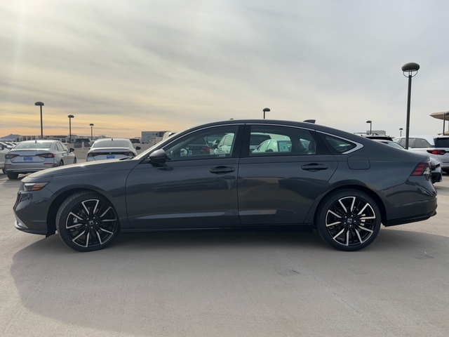 2025 Honda Accord Hybrid Touring 10